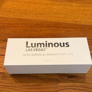 Luminous Las Vegas Non Surgical Instant Face Lift Moisturizer